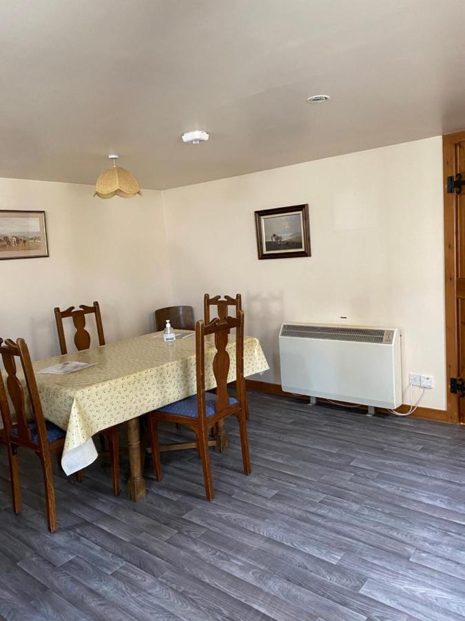 Parkmore Holiday Cottages Дъфтаун Екстериор снимка