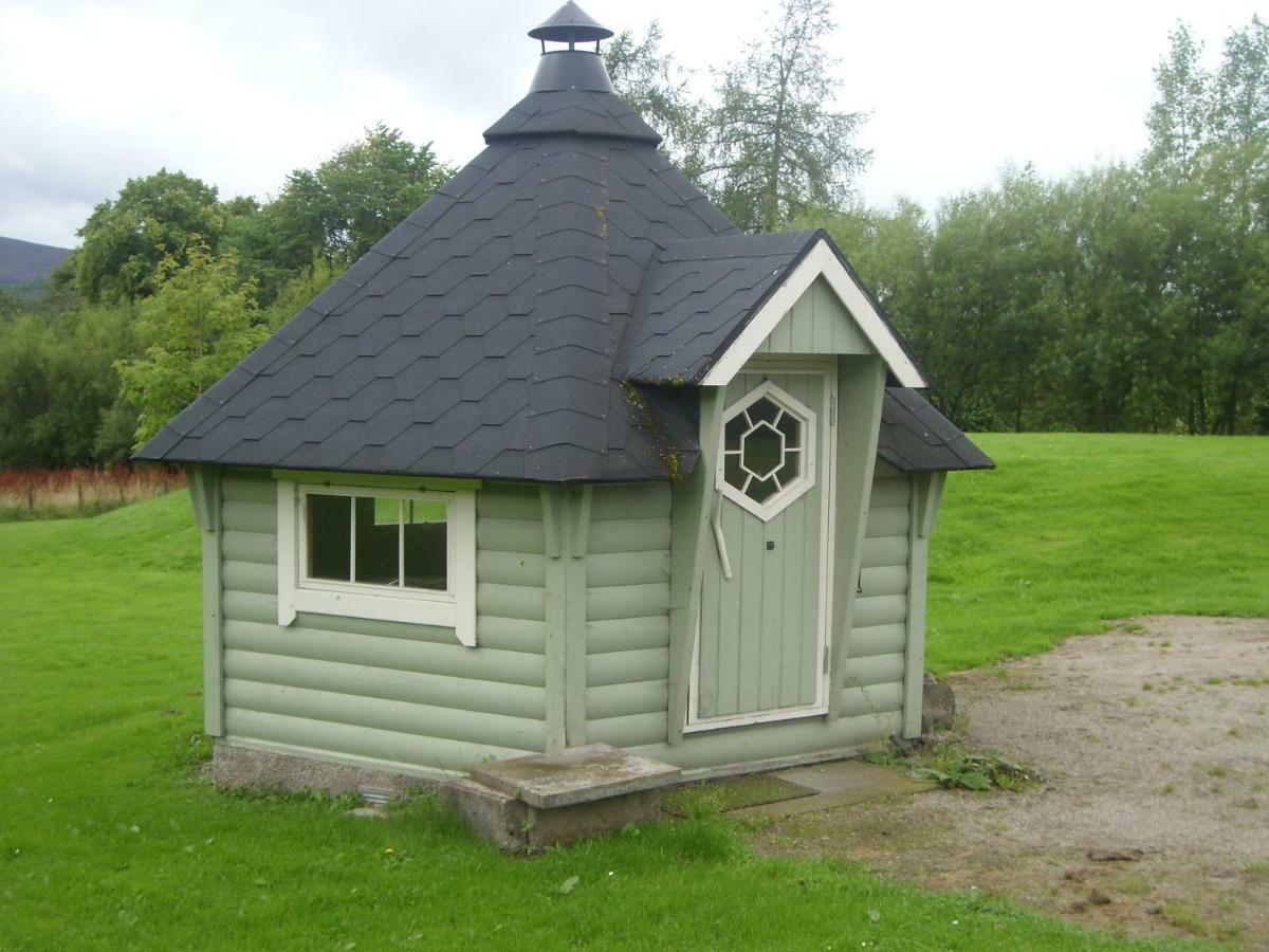 Parkmore Holiday Cottages Дъфтаун Екстериор снимка